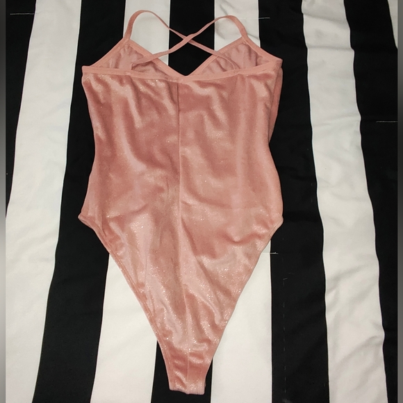 Pink body suit - Picture 5 of 5